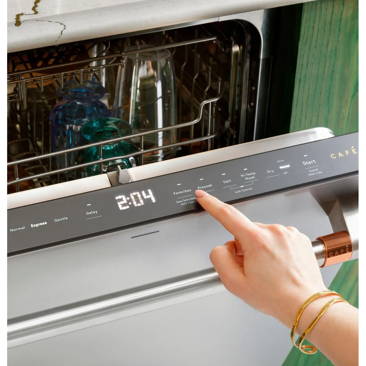 Café 24-inch Built-In Dishwasher with WiFi CDT888P4VW2