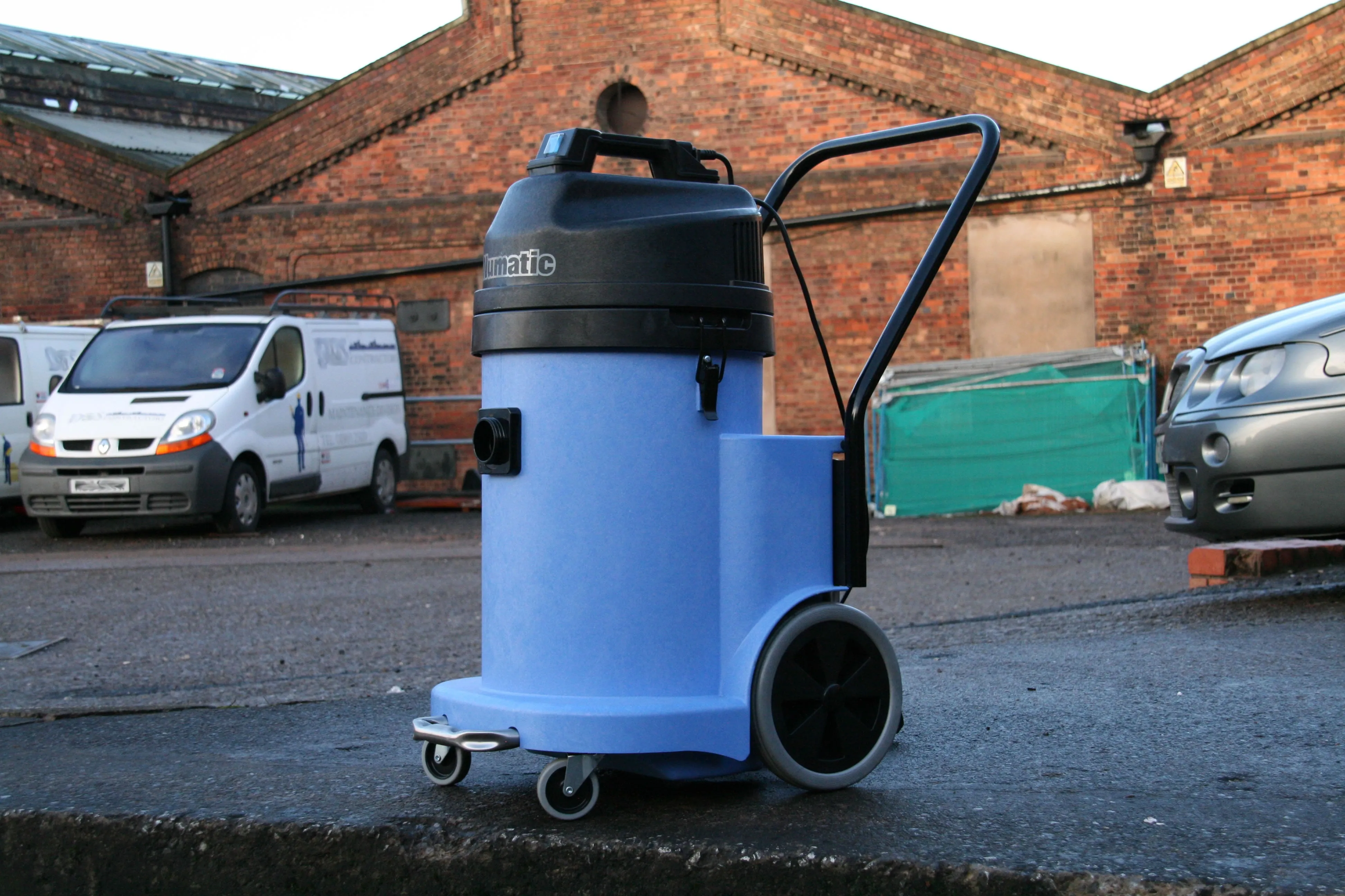 CV900 Industrial Wet And Dry Vacuum Cleaner Numatic