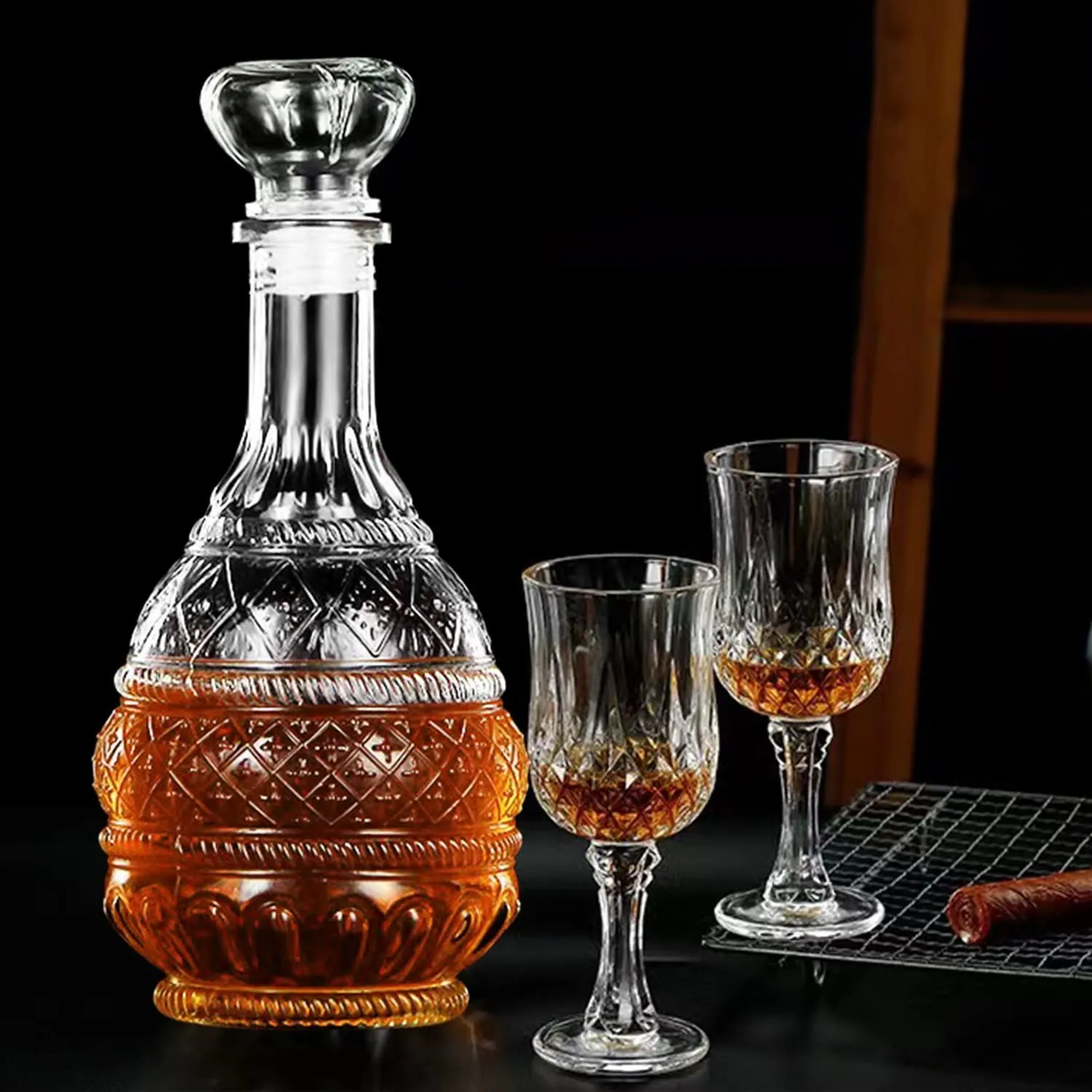 EK CHIC HOME 33 Oz Glass Decanter (3pcs)