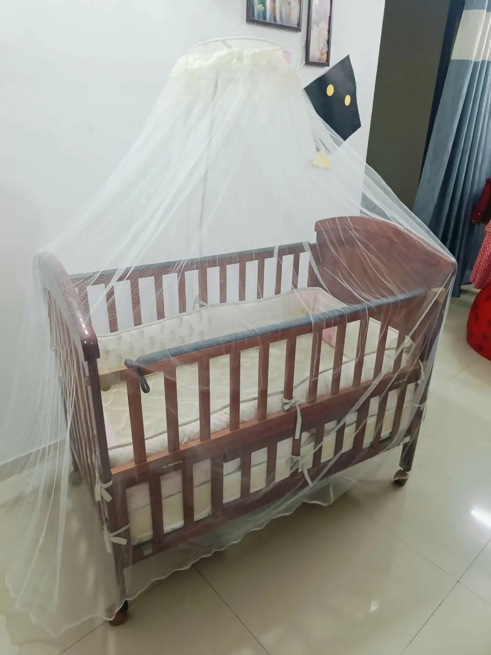 LUVLAP C-80 Baby Crib/Cot with Bumper, Matress and Mosquito Net, Dimensions: 27*16.5*89.1 cm