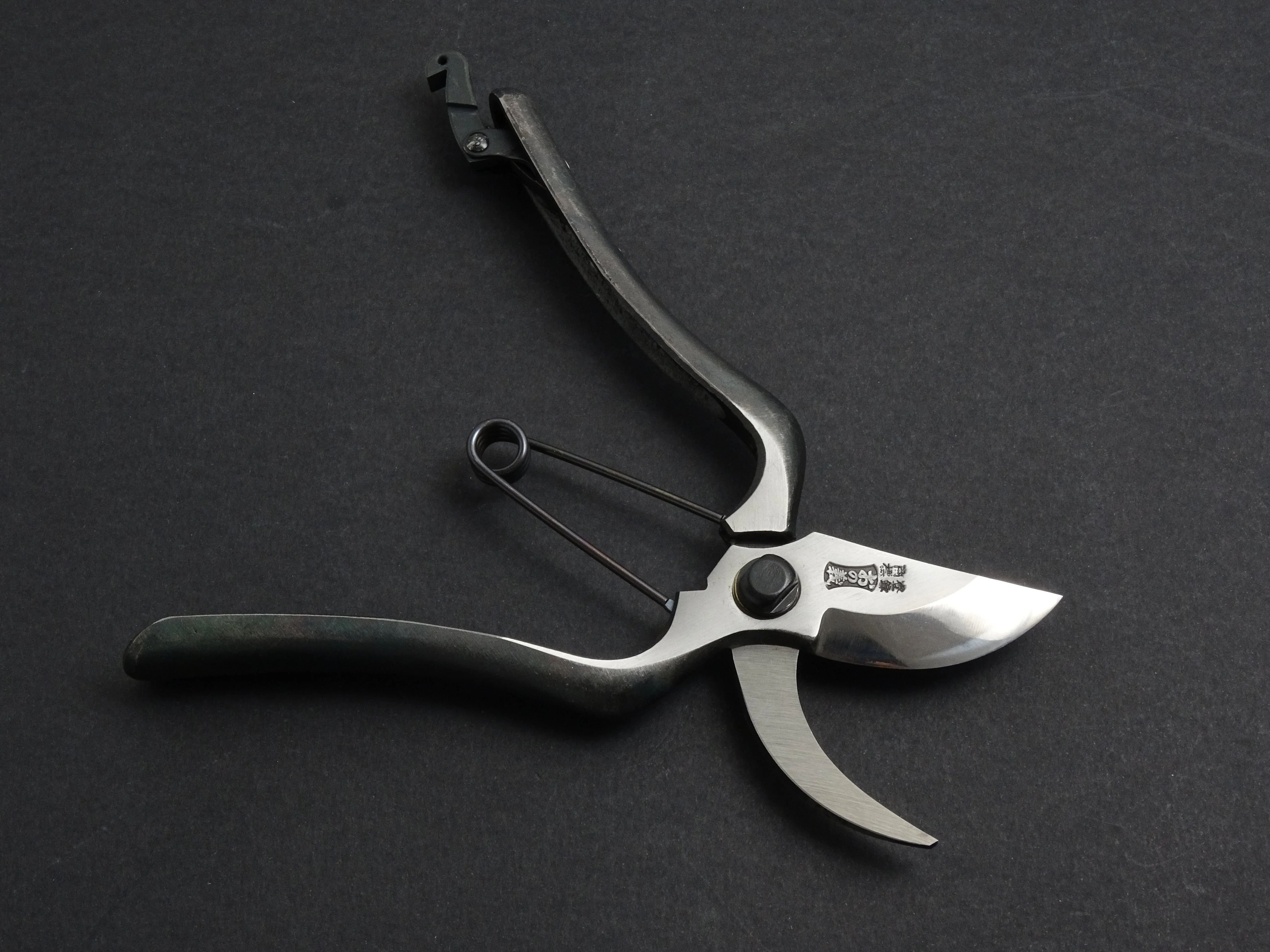 ONOYOSHI HAMONO FORGED B-TYPE PRUNING SHEARS 200MM